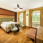 Hotel Gutenbrunn Thermen & 4*