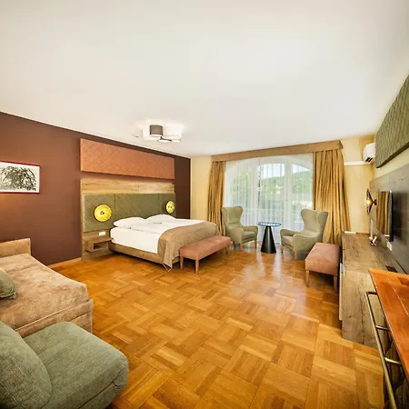 Gutenbrunn Thermen & 4*