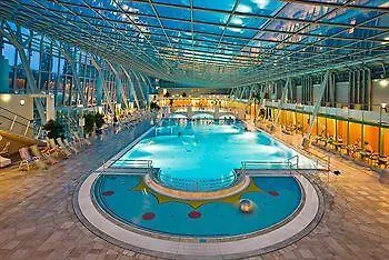 Gutenbrunn Thermen & 4* Baden